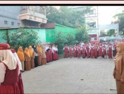 SDN Kakatua Makassar Gelar Upacara Bendera: Tanamkan Disiplin dan Nasionalisme Sejak Dini
