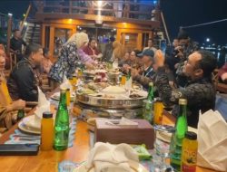 Di Atas Kapal Pinisi, Pemimpin Makassar dan Mendikdasmen Bahas Pendidikan Adil dan Merata