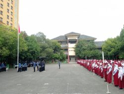 Momentum Kebersamaan: Upacara HUT ke-80 RI Se-Kompleks SDN Mangkura Makassar