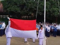 SMPN 32 Makassar Gelar Upacara HUT ke-80 RI dengan Khidmat dan Penuh Semangat