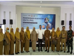 Kadinkes Makassar Tinjau Pemeriksaan Kesehatan Gratis di Sekolah Rakyat Sentra Wirajaya