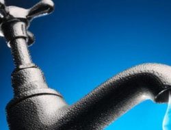 Suplai Air PDAM Makassar Menurun Akibat Pemeliharaan Jaringan Listrik