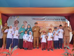 Wujud Kepedulian Pemkot Makassar: Seragam Baru, Semangat Baru Anak Pulau