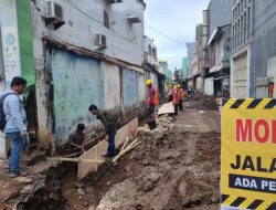 DPU Makassar Lanjutkan Program Peningkatan Infrastruktur Melalui Pembangunan Drainase di Bandang 1