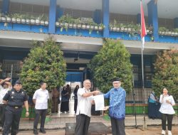 Dalam Semangat Hari Pahlawan, Kemenkeu Hadir di SMPN 4 Makassar Lewat Program Kemenkeu Mengajar