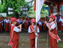 SDI Baraya 1 Makassar Peringati Hari Pahlawan dengan Upacara Bendera Penuh Khidmat