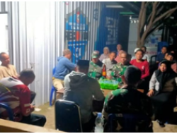 Camat Sangkarrang Tekankan Peningkatan Pelayanan Publik dalam Rakor Mingguan