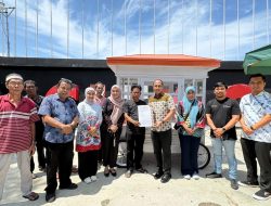 Dukung UMKM, Pemkot Makassar Gelontorkan 80 Fasilitas Gerobak untuk Pisang Epe