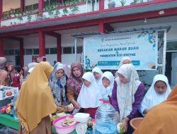 SDN Mongisidi III Makassar Dorong Pola Hidup Sehat Lewat Makan Buah dan Eco-Enzyme