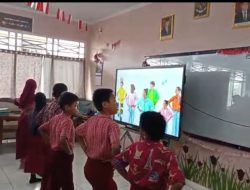 SDI Mariso 2 Makassar Terima Bantuan Papan Interaktif Digital dari Presiden RI