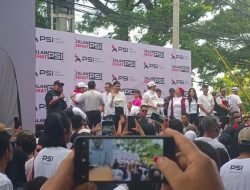 Warga Makassar Tumpah Ruah di Acara Jalan Sehat PSI