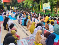 Tanamkan Nilai Religius, SDN Balang Baru & SDN Balang Baru I Makassar Rutin Sholat Dhuha dan Berbagi