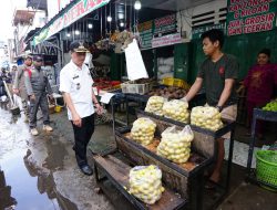 Lewat Dialog dan Relokasi, Pemkot Makassar Tata Lapak PKL Tanpa Konflik