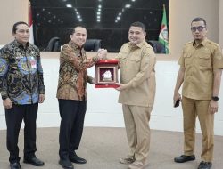 Sinergi Pusat-Pemkot Makassar, Munafri Perkuat Tata Kelola Fiskal Daerah Bersama Dirjen Kemendagri Agus Fatoni