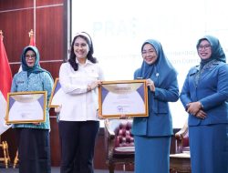 Menteri Wihaji Apresiasi TP PKK Makassar dan Beri Penghargaan Melinda Aksa