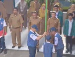 SMPN 1 Makassar Gelar Upacara Bendera Berbasis Permendikdasmen 4 Tahun 2026