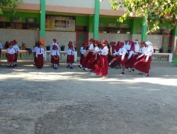 SDI Bertingkat Tabaringan 1 Makassar Perkuat Profil Pelajar Pancasila Lewat Upacara Bendera Inovatif