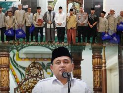 Camat Rappocini dan Jajaran Hadiri Safari Ramadan Wali Kota Munafri di Masjid Babusalam