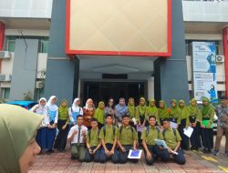Outing Class Ramadan, Siswa SMPN 4 Makassar Menjelajah Teknologi dan Sains di SMK SMAK Makassar