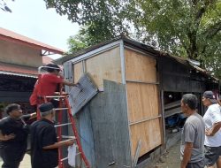 Berdiri 5 Tahun di Atas Drainase, Tiga Lapak di Tallo Akhirnya Ditertibkan