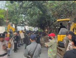 Bongkar Mandiri Lapak di Kawasan SMKN 4 Bontoala, Pemkot Makassar Siapkan KUR untuk PKL Terdampak