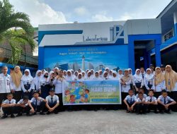 Aksi Nyata Hijaukan Bumi: SMPN 45 Makassar Peringati Hari Bumi dengan Semangat ‘Bumi Bersih, Masa Depan Cerah