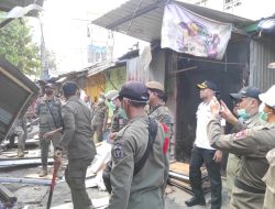 Lapak Berdiri 35 Tahun Ditertibkan, 16 Pedagang di Ujung Tanah Direlokasi