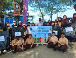 Gempur Sampah Plastik, Siswa SDN Melayu Muhammadiyah Makassar Belajar Peduli Lingkungan di Tanjung Bayang