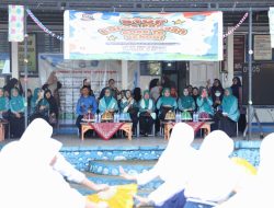 Lewat Gerakan Stop Boros Pangan, TP PKK Makassar Salurkan Kotak Makan Gratis kepada Pelajar SMP