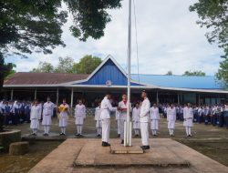 Pelajar SMPN 14 Makassar Kompak Pakai Seragam Paskibraka, Wakasek Kesiswaan: Ini Latihan Karakter Sejak Dini