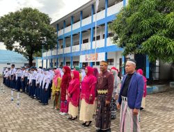 Khidmat dan Menggelora, Hardiknas 2026 di SMPN 52 Makassar Bangkitkan Semangat Generasi Emas