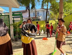 Hari Lingkungan Hidup Sedunia, SDI Sambung Jawa 1 Edukasi Siswa Kelola Sampah dan Bersih Bersih