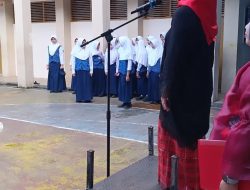 Nuansa Sakral dan Semangat Juang Generasi Emas Warnai Upacara Hardiknas 2026 di SMPN 1 Makassar