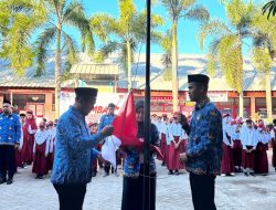 Momen Khidmat HUT ke-81 RI di SDI Tallo Tua I: Dr. Sunardi Tegaskan Guru Garda Terdepan Pendidikan Karakter