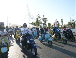 Kepala BKN dan Wali Kota Makassar Riding Vespa-Tanam Tebuya di CPI
