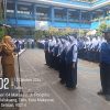 Usai Upacara Bendera, Ibu Hj. Enni Resmi Lantik Pengurus Baru PIK-R GEN.SI SMP Negeri 4 Makassar